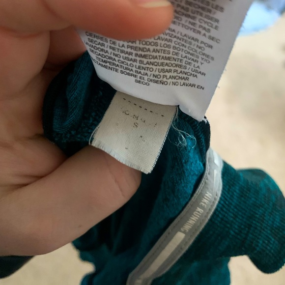 Nike Dri-Fit Women’s Running Quarter Zip Top - Size Small - Picture 7 of 7